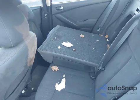 2010 Nissan Altima 2.5 S z USA, uszkodzony, nr VIN 1N4AL2AP9AN533784